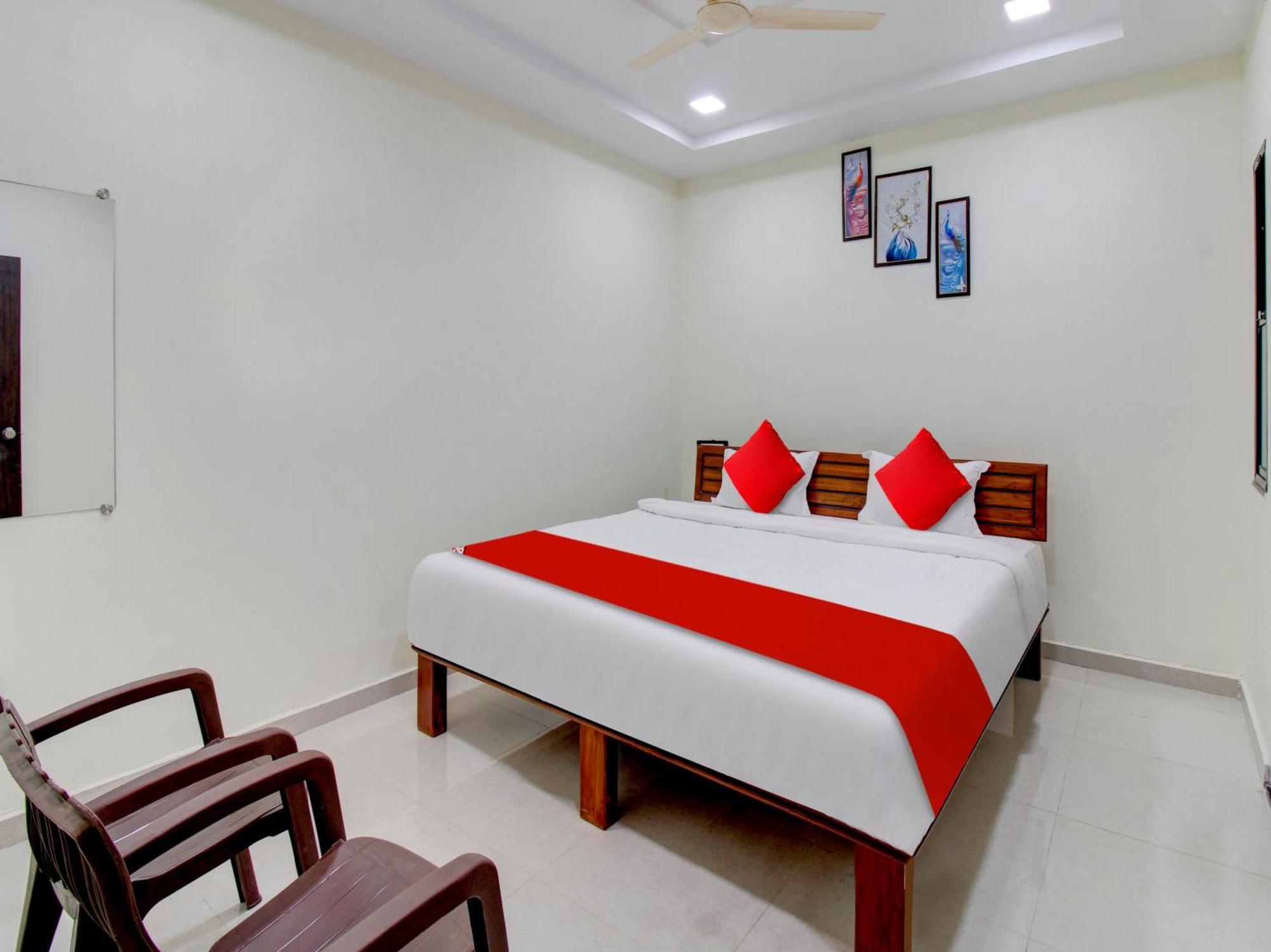 Hotel O Mk'S Lodging & Boarding