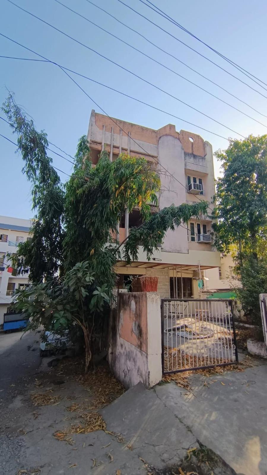 Hotel Jk 149 Thakur Galaxy