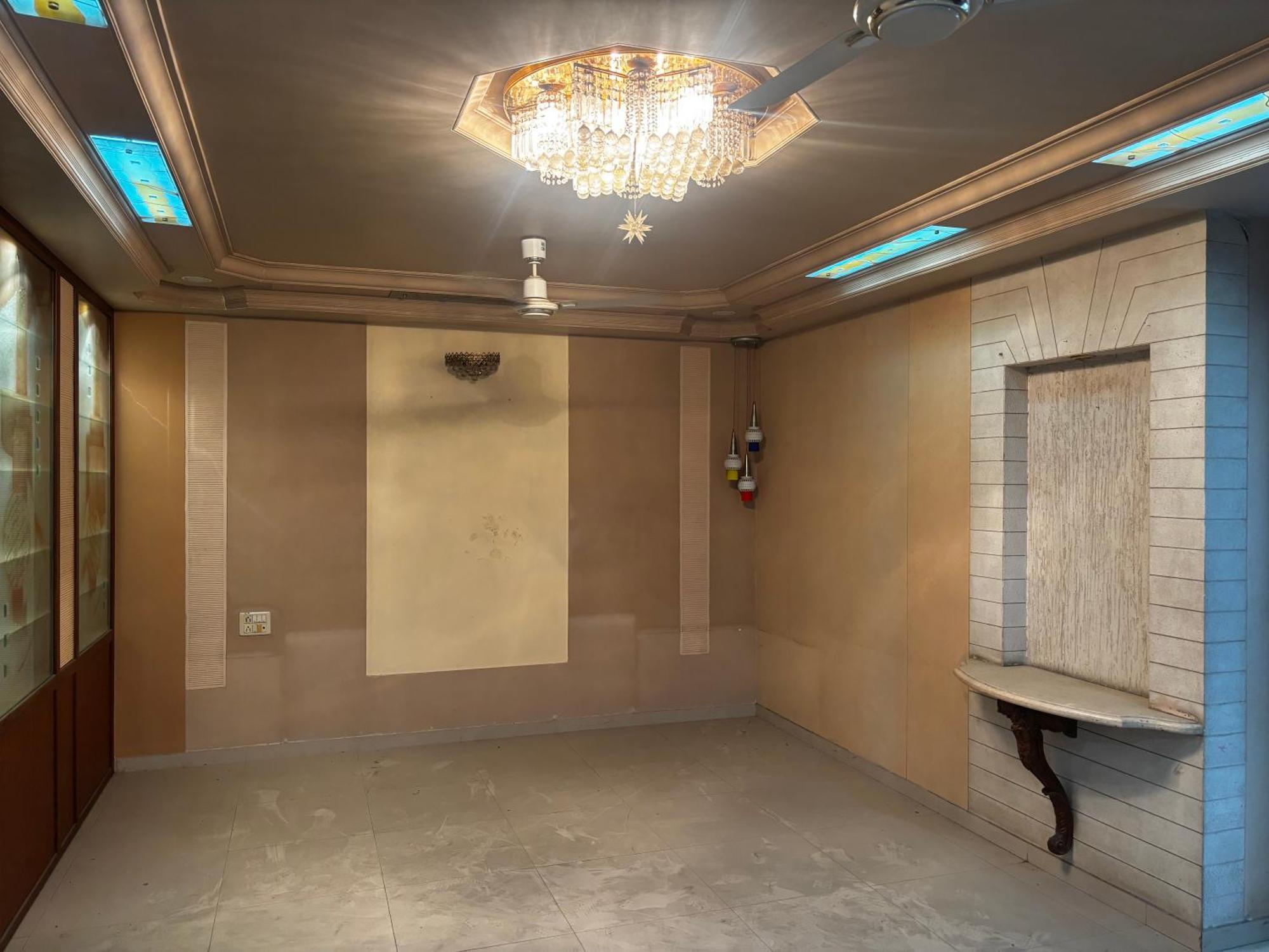 Hotel Jk 149 Thakur Galaxy 3*