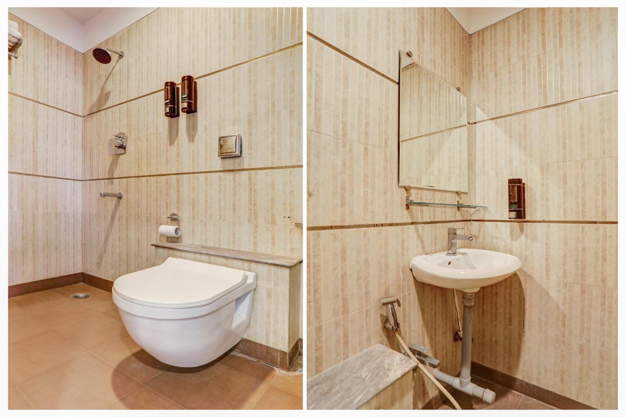 Super Townhouse Oak Ramdaspeth Downtown Hotel