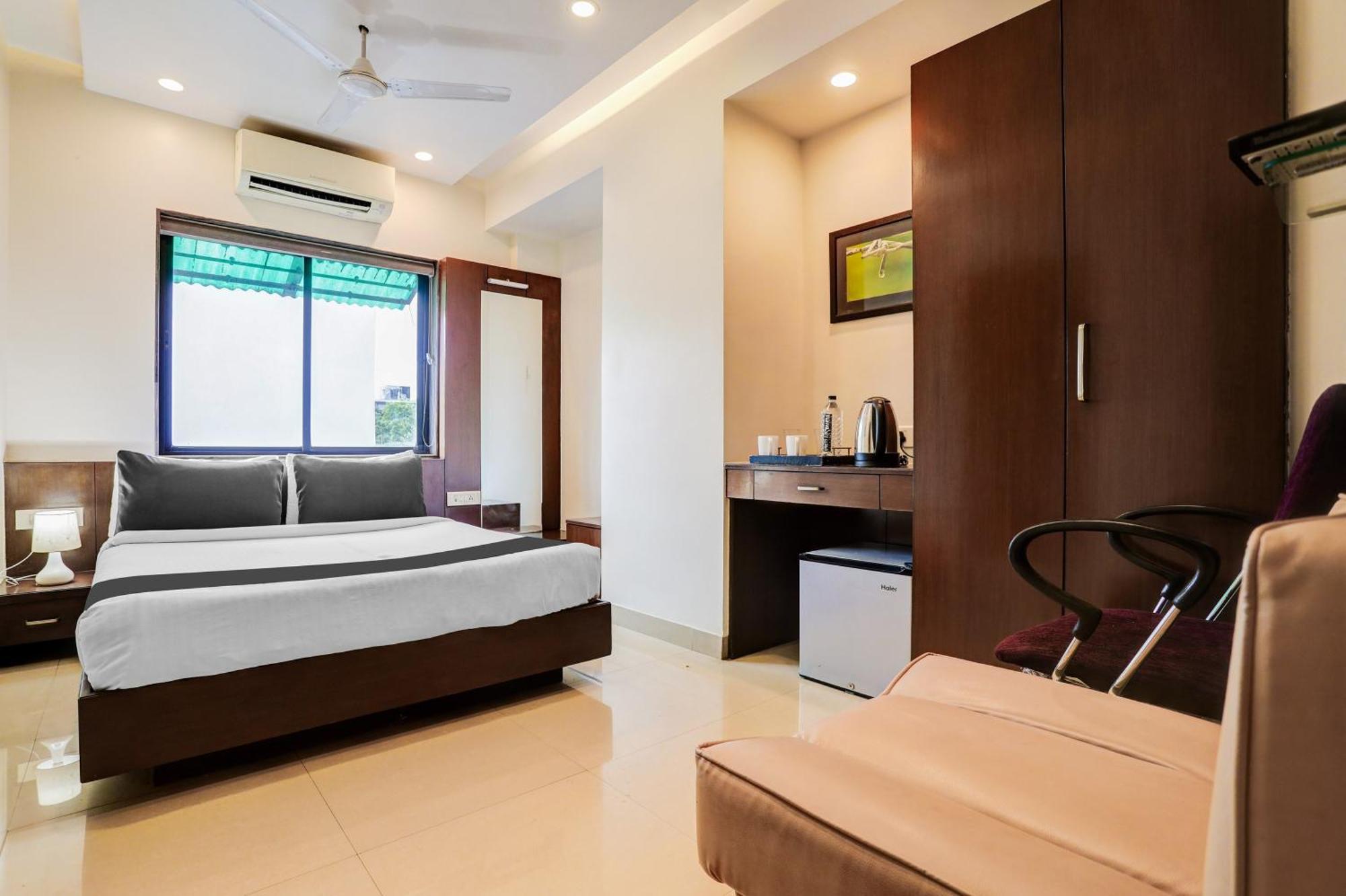 Hotel Super Townhouse Oak Ramdaspeth Downtown