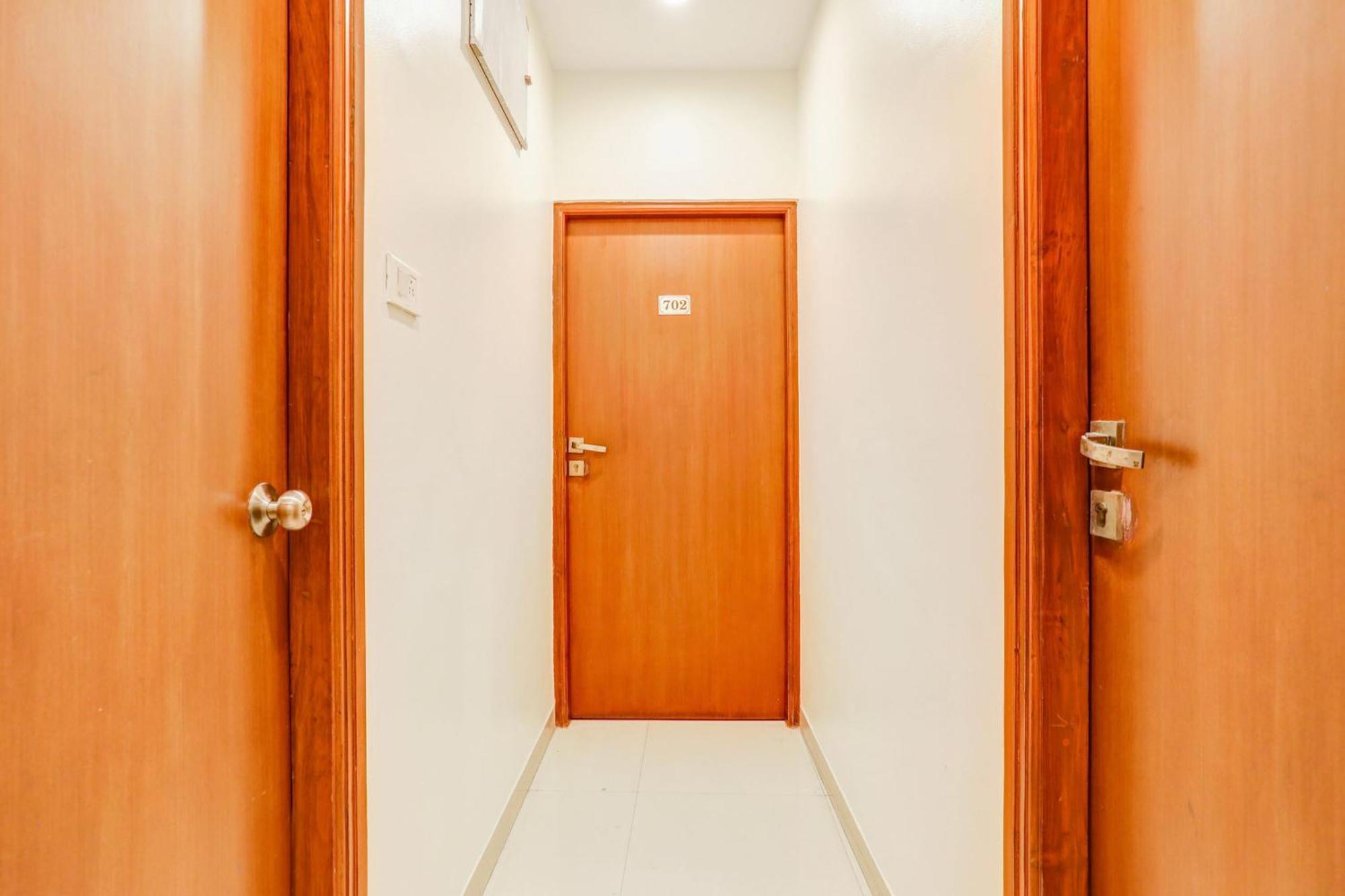 Super Townhouse Oak Ramdaspeth Downtown 3* Nagpur