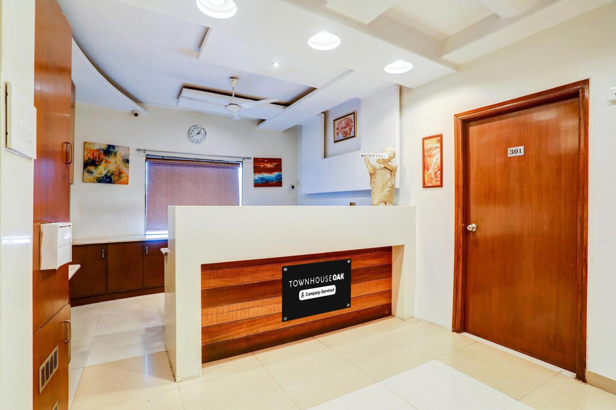 Hotel Super Townhouse Oak Ramdaspeth Downtown