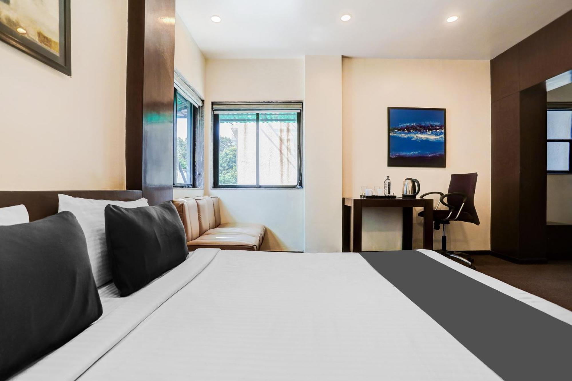 Super Townhouse Oak Ramdaspeth Downtown 3* Nagpur