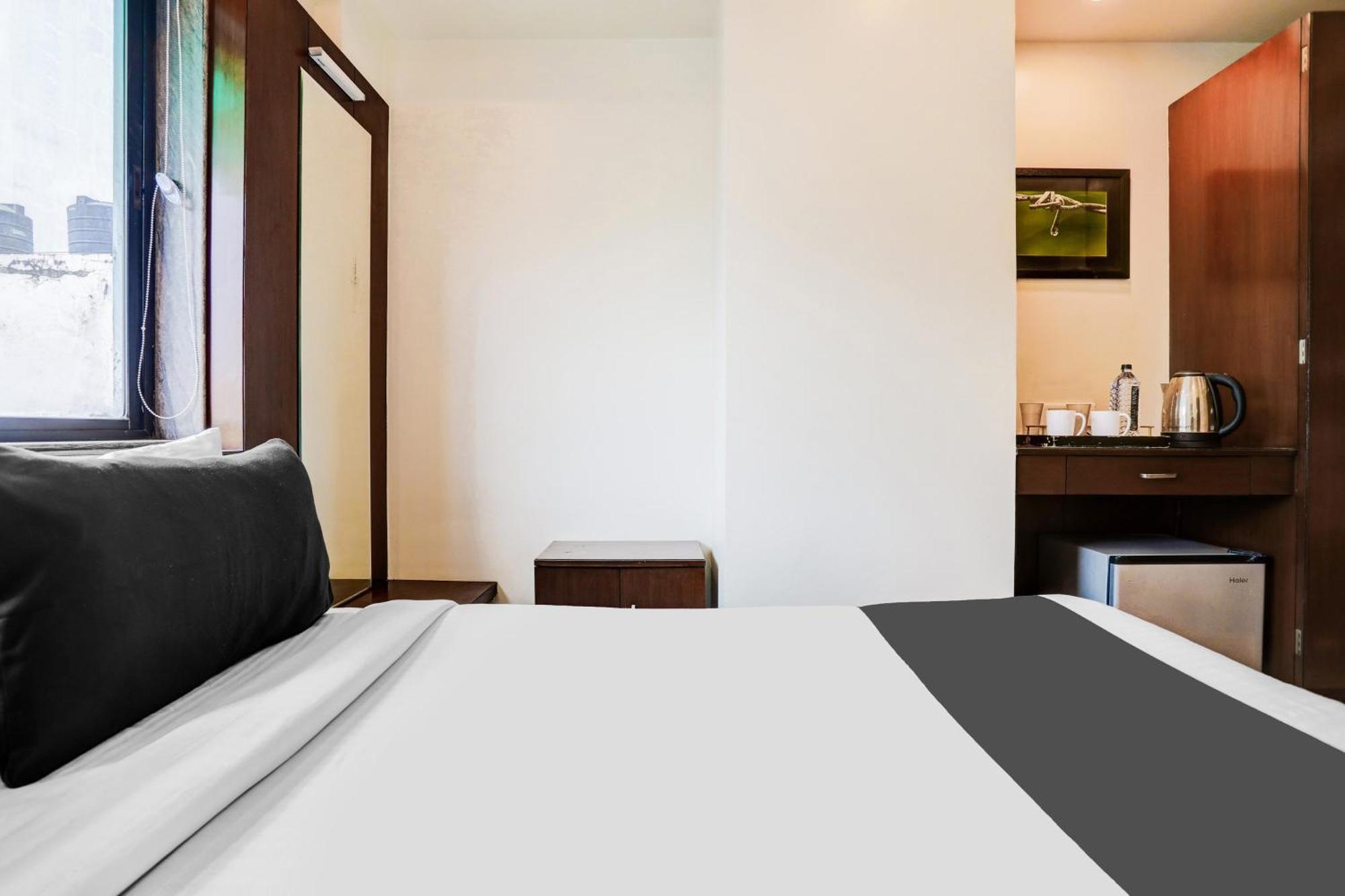 Hotel Super Townhouse Oak Ramdaspeth Downtown