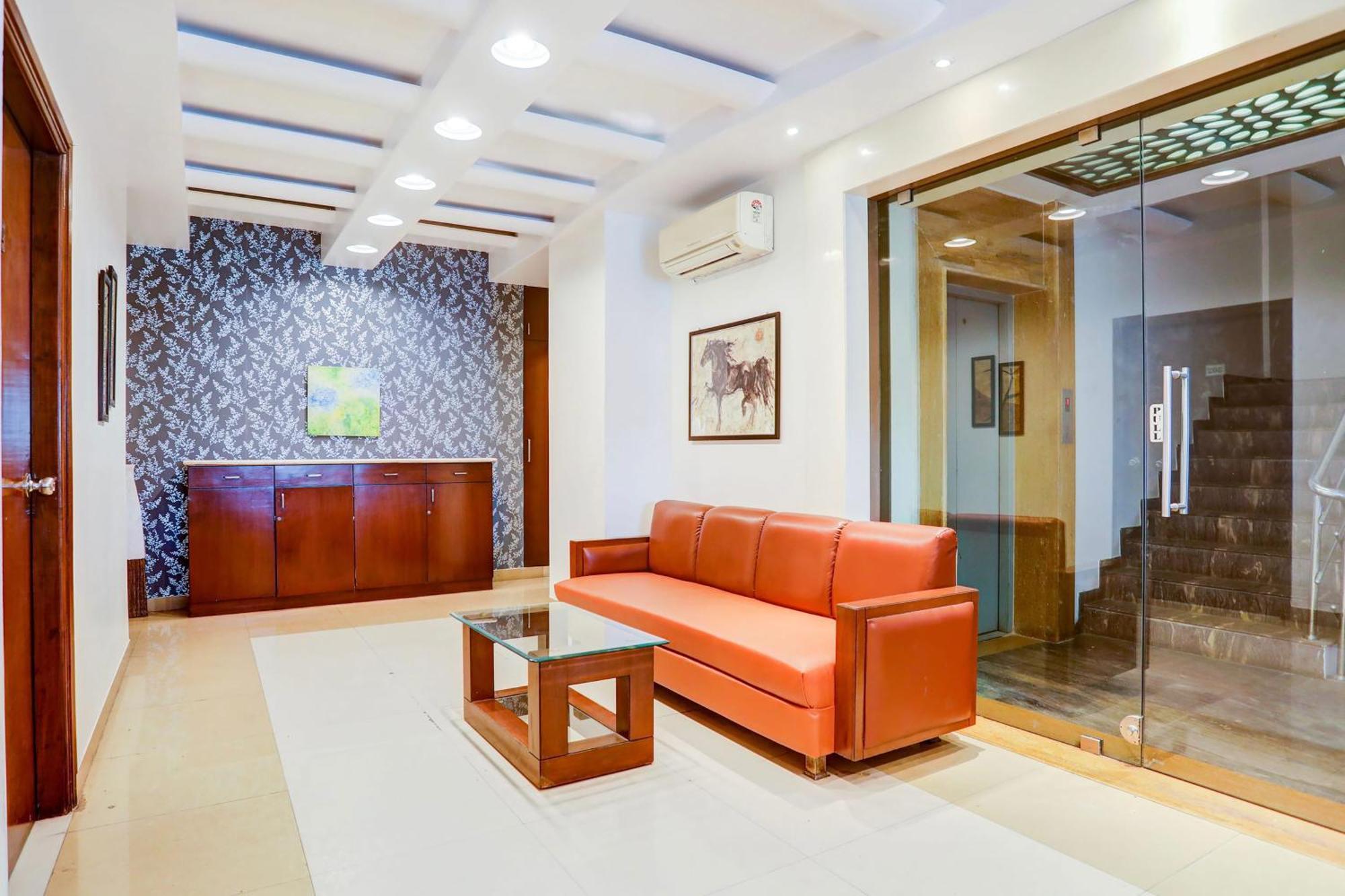 Super Townhouse Oak Ramdaspeth Downtown 3*