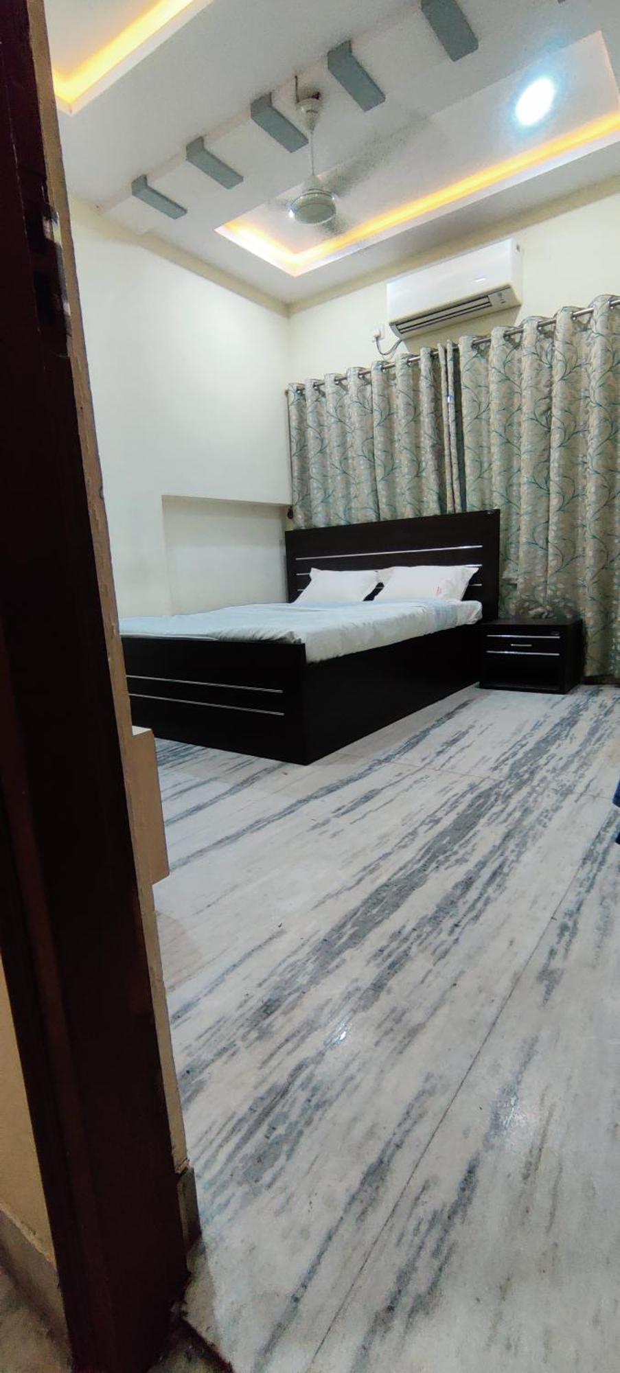 Sanskruti Hotel