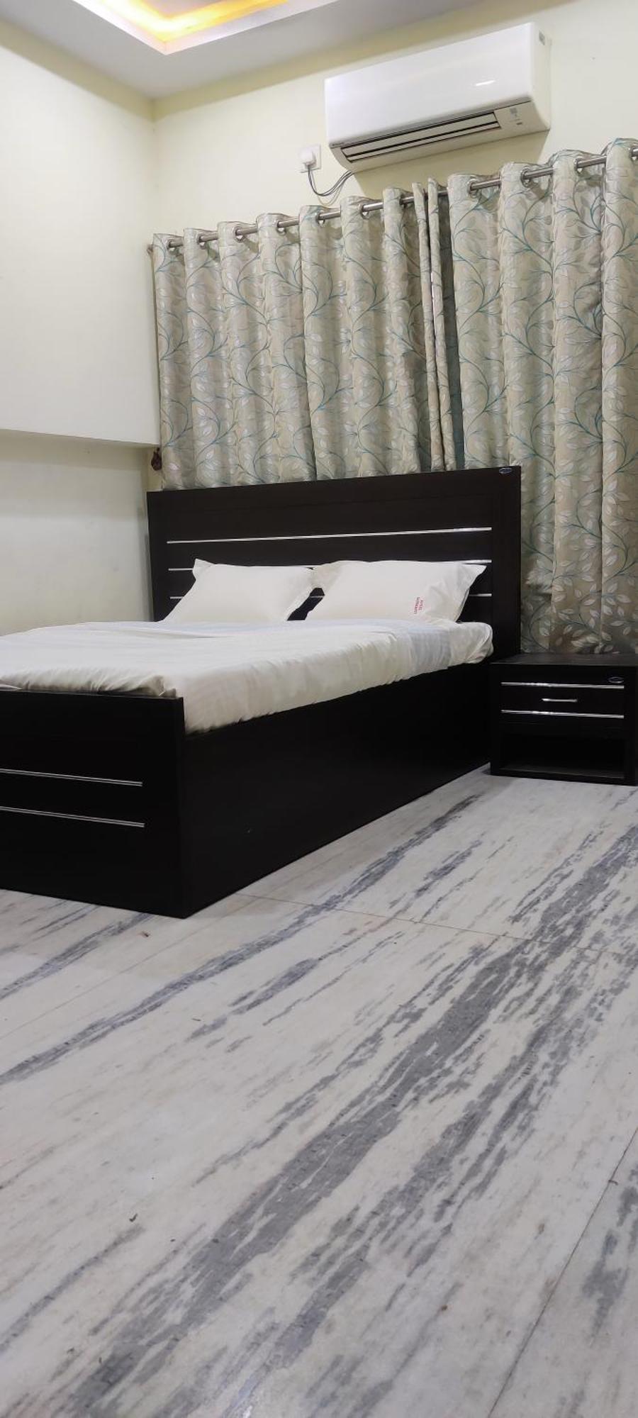 Hotel Sanskruti 2*