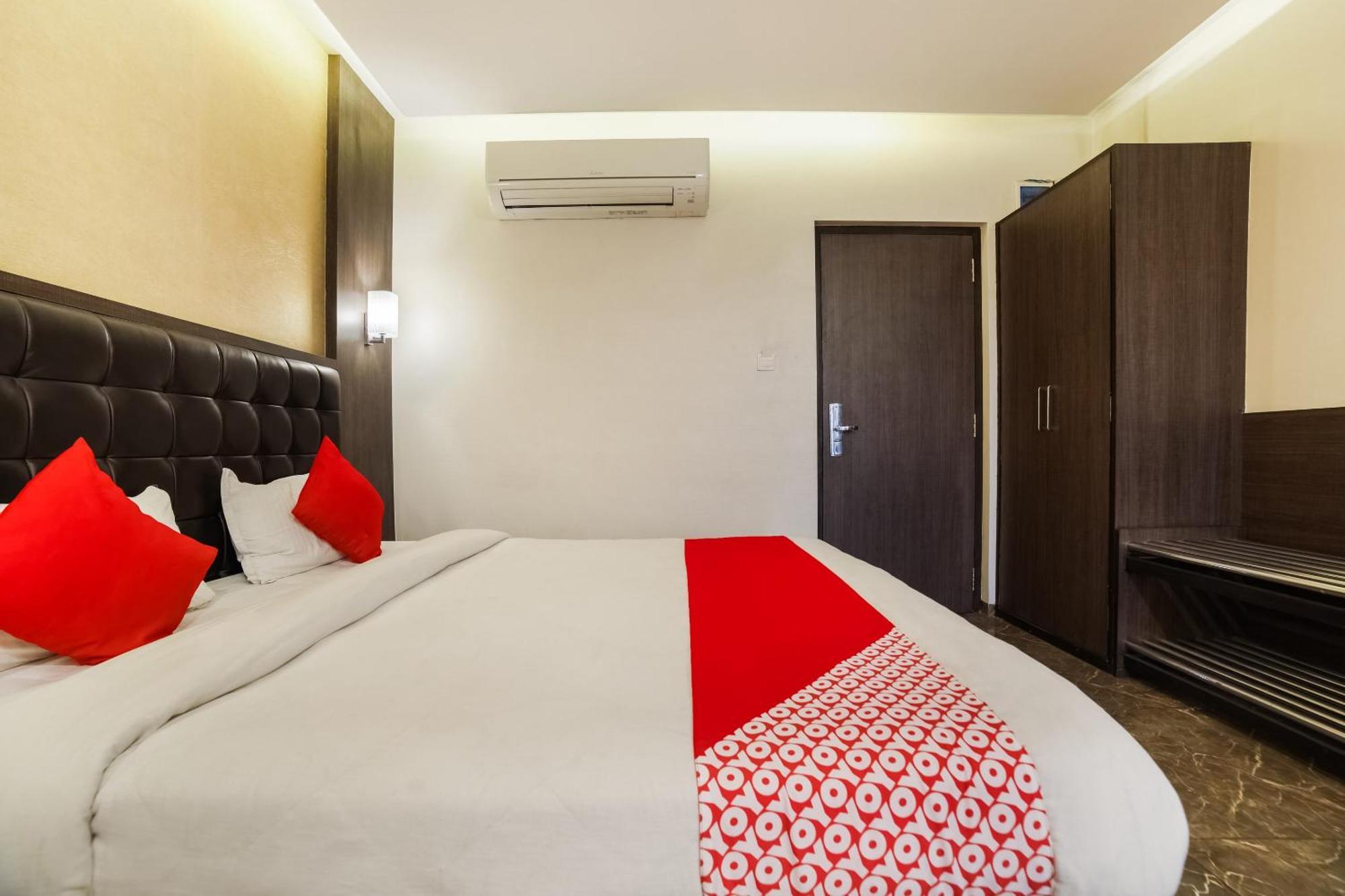 Collection O Railway Station Formerly Jagannath Deluxe Hotel