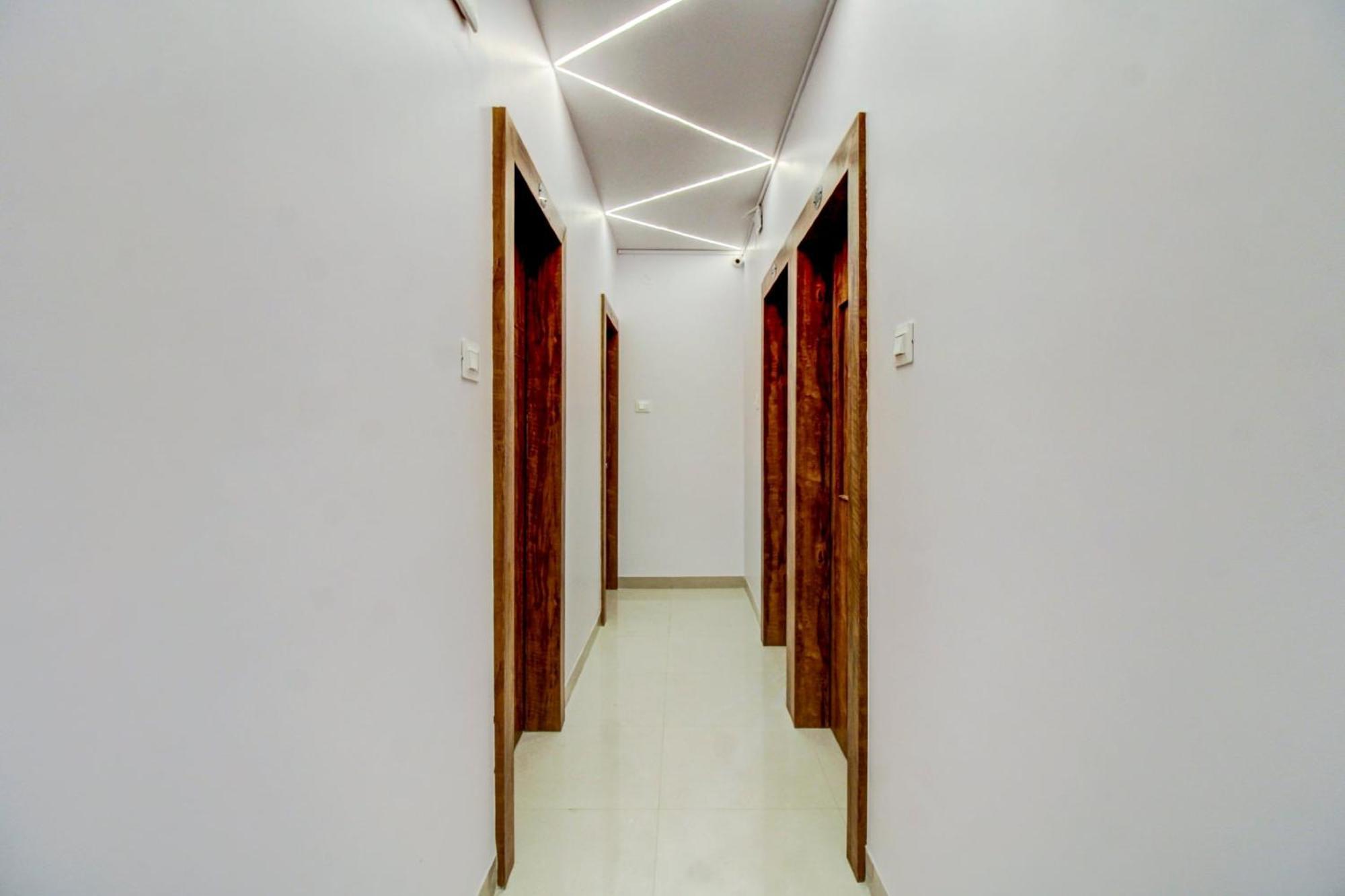 Hotel Super O Dighori Nagpur Sakardarā