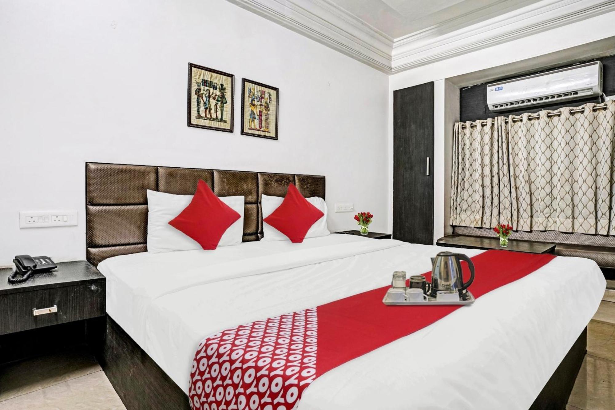 Hotel O Paradise 3*