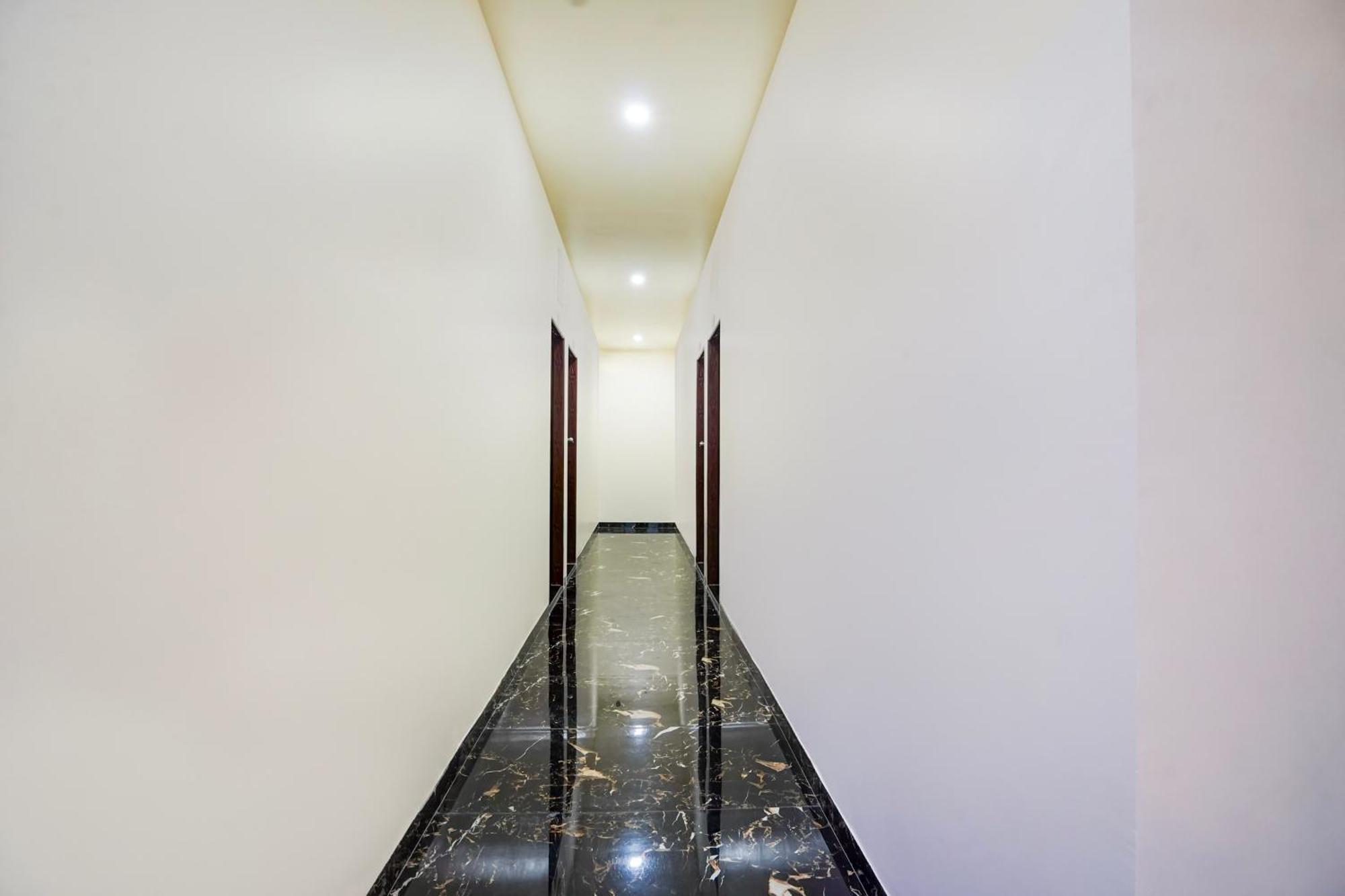 O Royal King Hotel