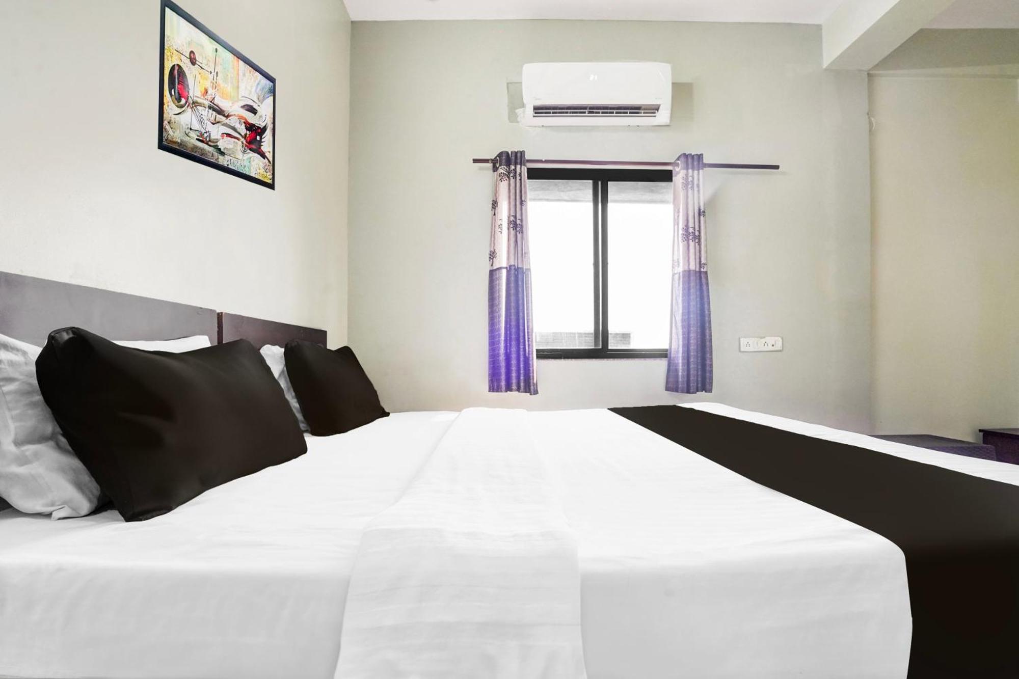 Hotel Super O Rajendra Nagar Hingna Road 4*