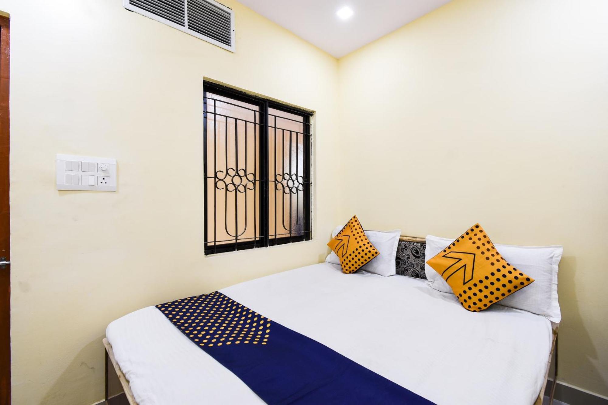 Hotel O Gaurav