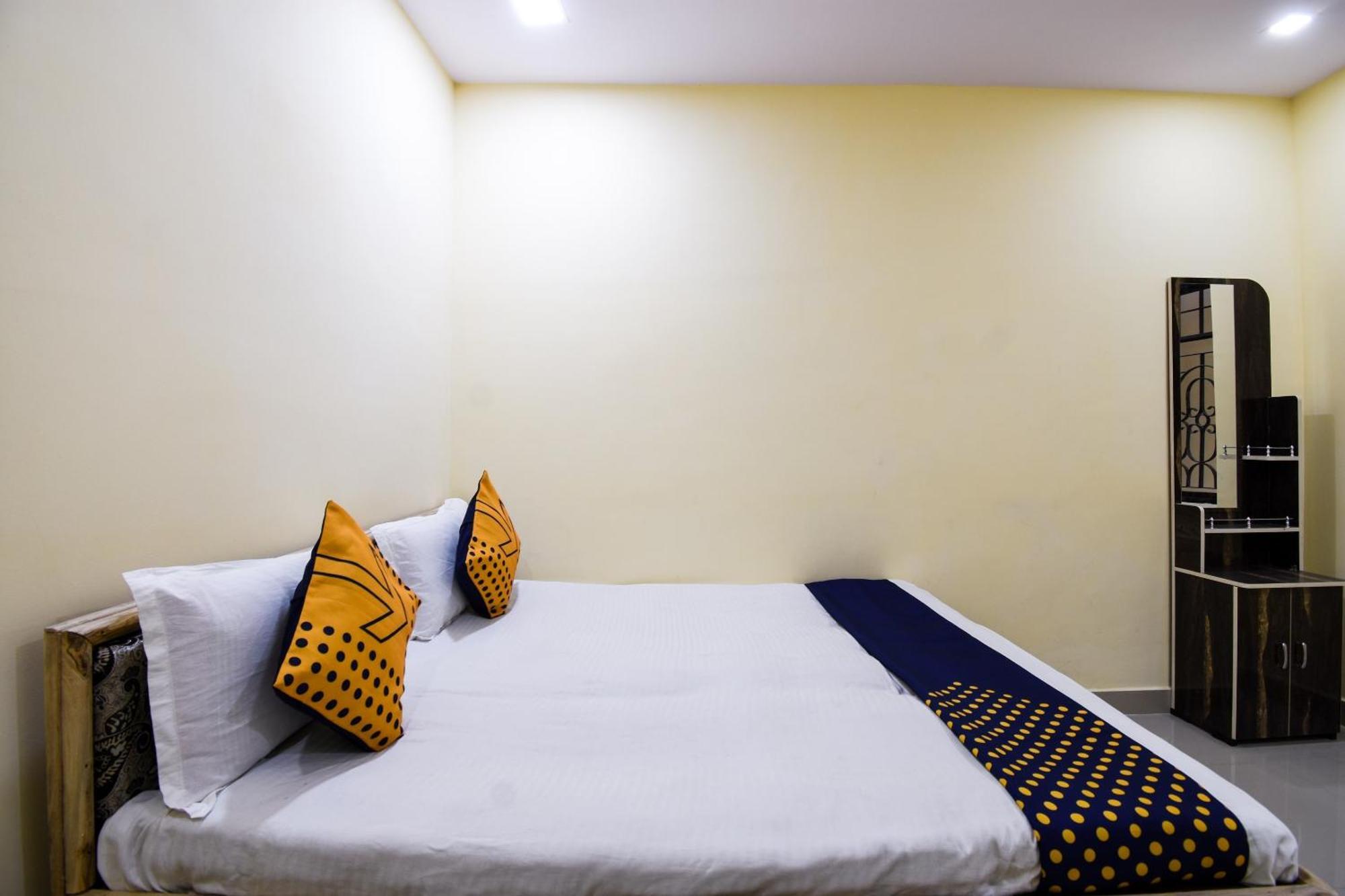 Hotel O Gaurav Nagpur