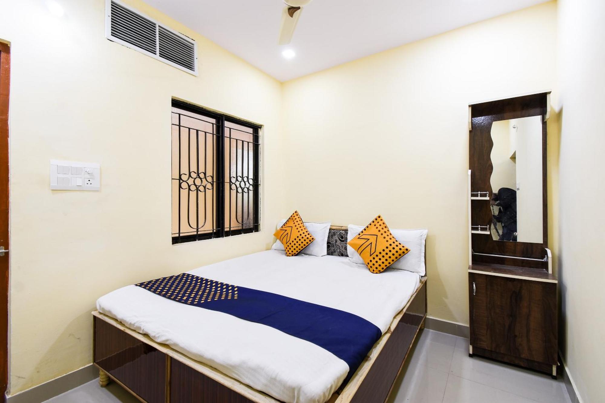 Hotel O Gaurav