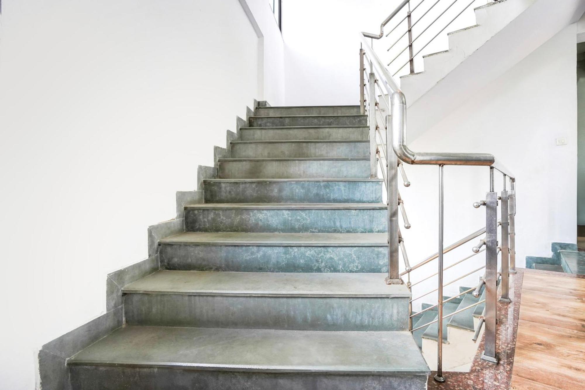 Super O Rajendra Nagar Hingna Road Hotel