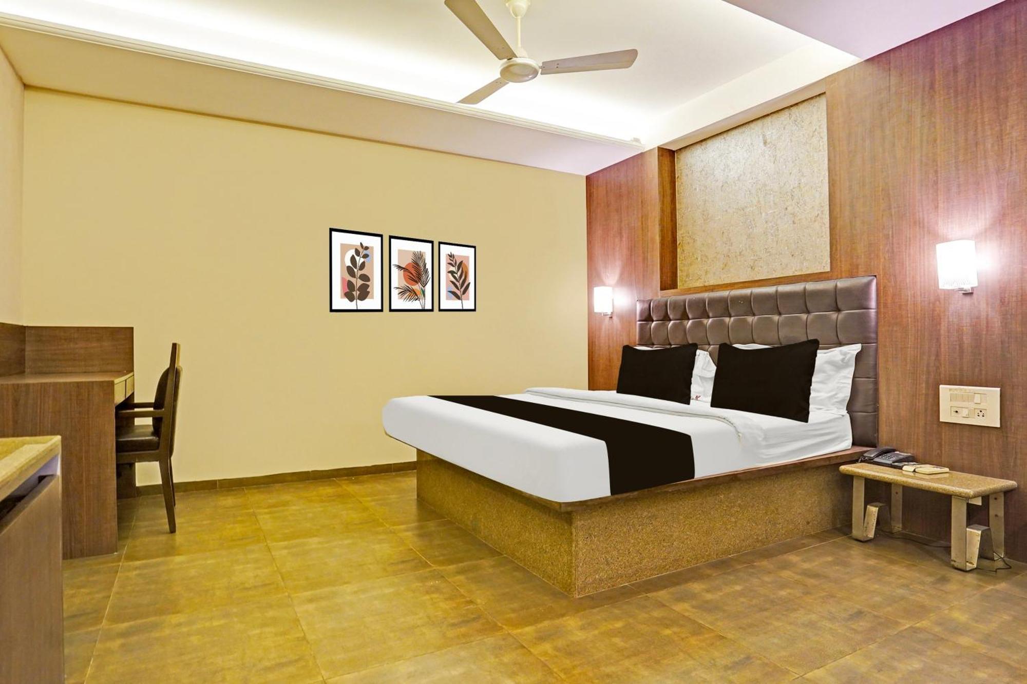 Collection O Railway Station Formerly Jagannath Deluxe Hotel *