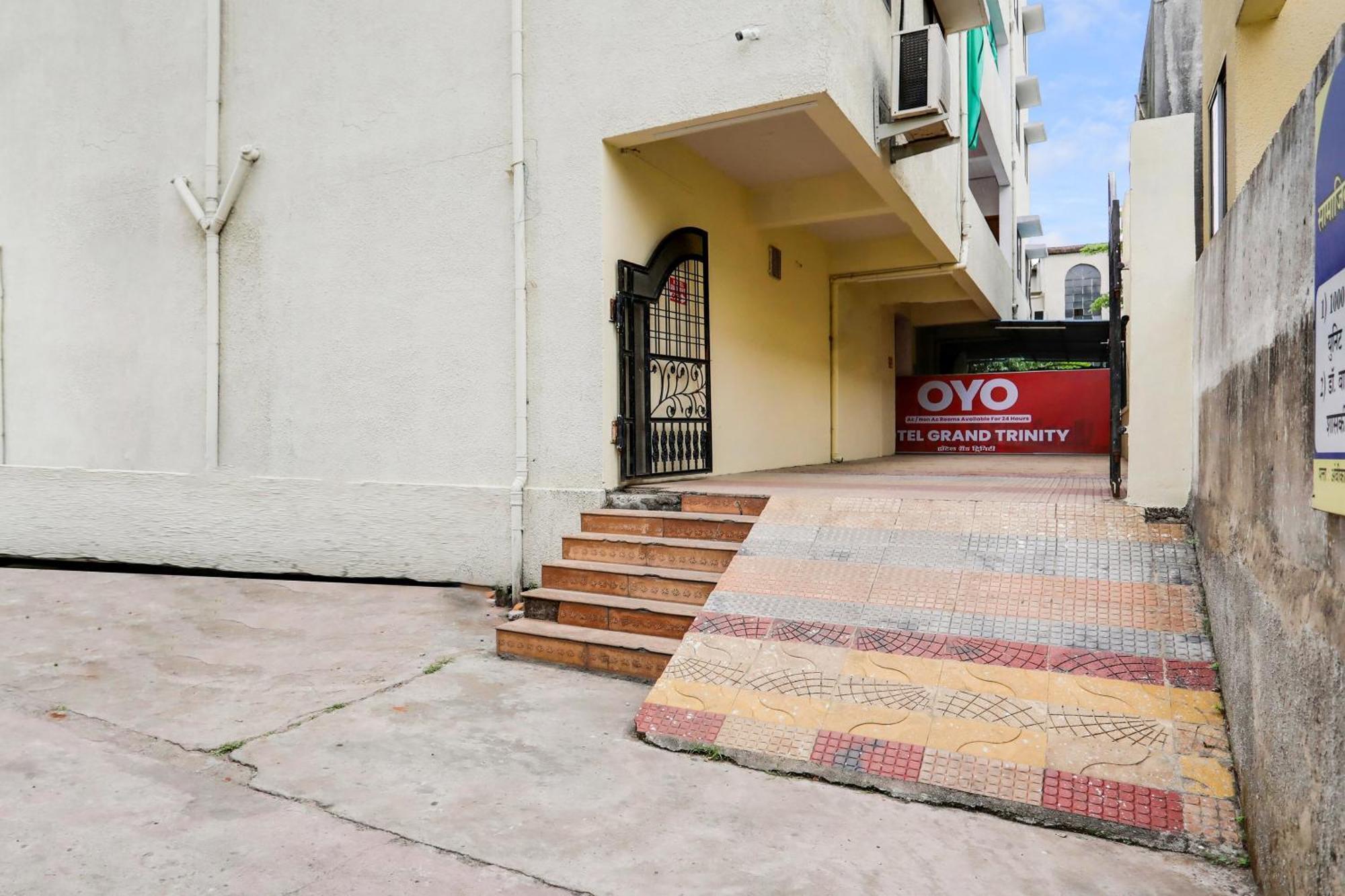 Hotel O Grand Trinity