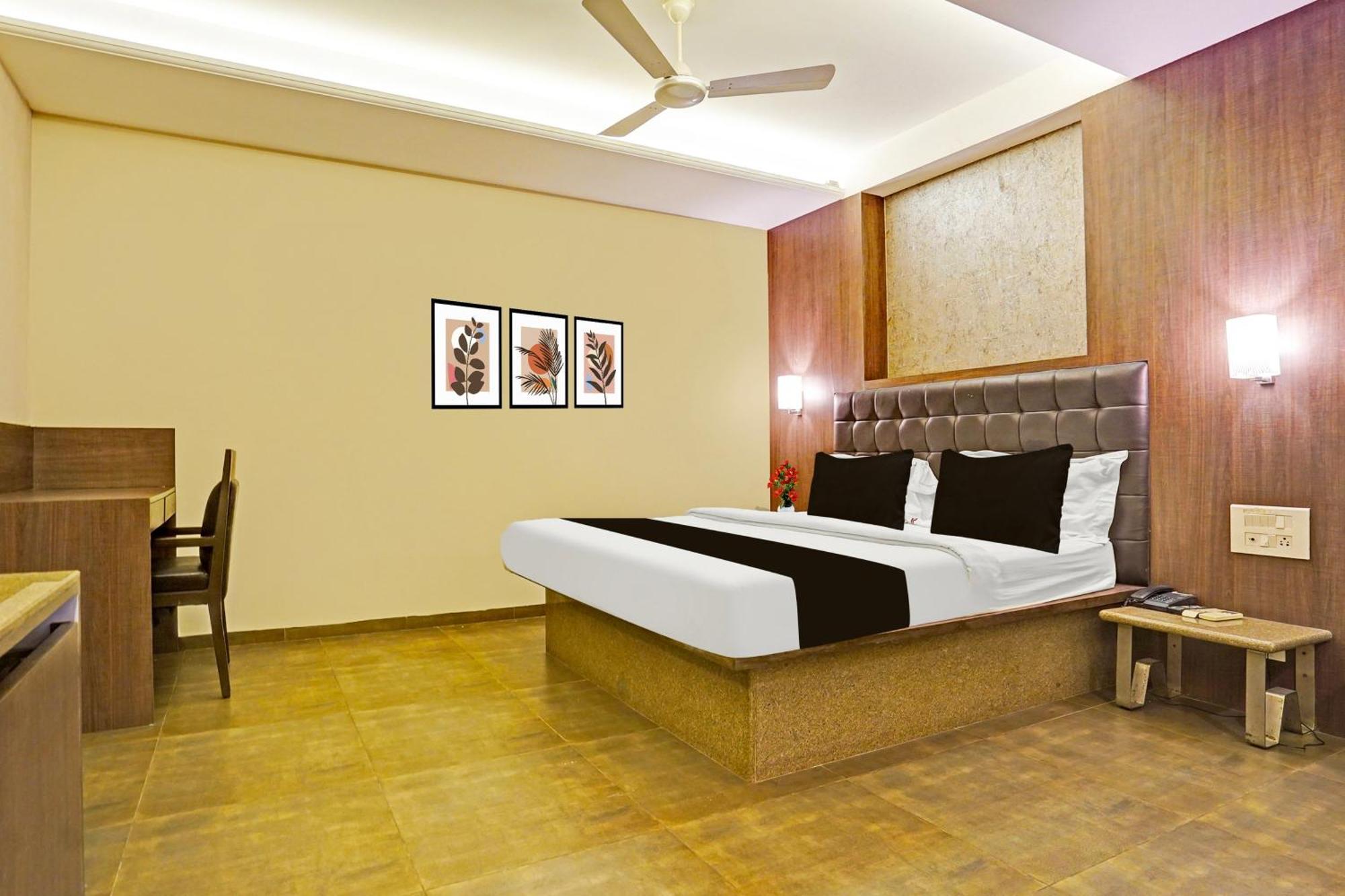 Collection O Railway Station Formerly Jagannath Deluxe Nagpur