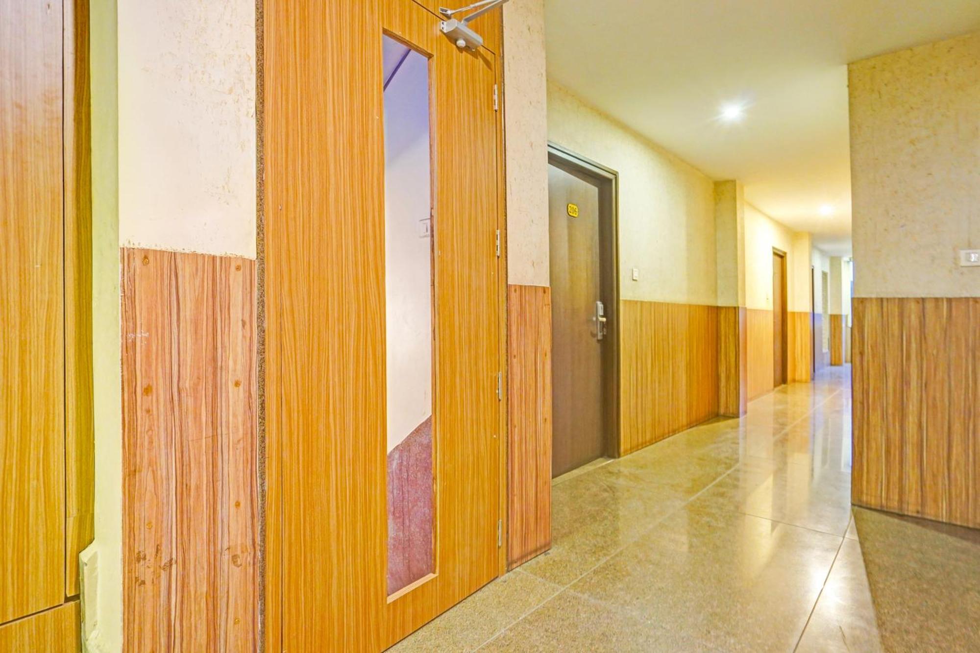 Collection O Railway Station Formerly Jagannath Deluxe Hotel *