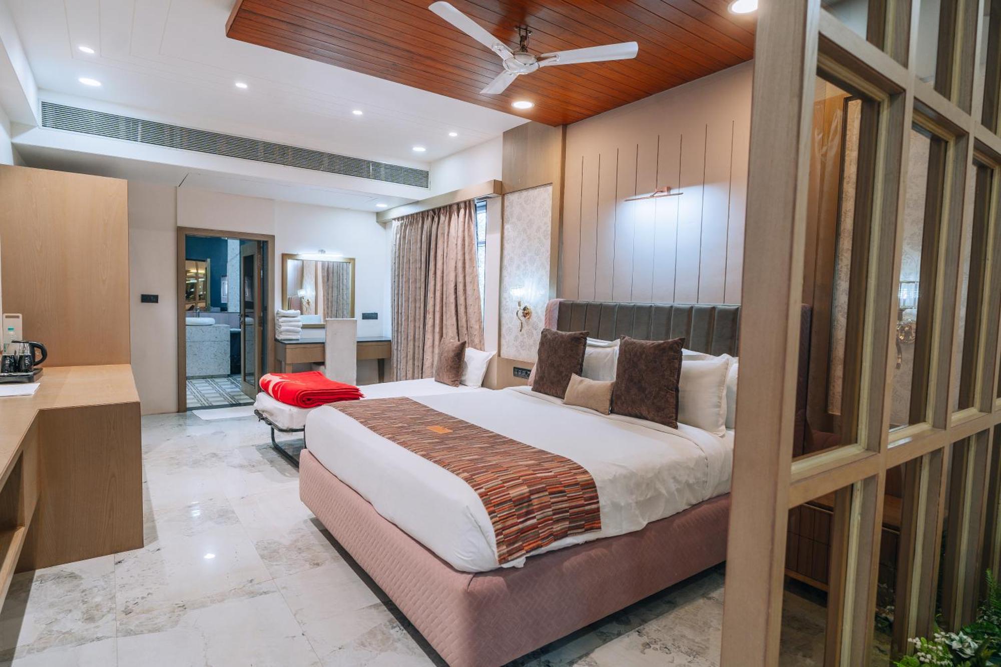 Chokar Dhani 4* Nagpur