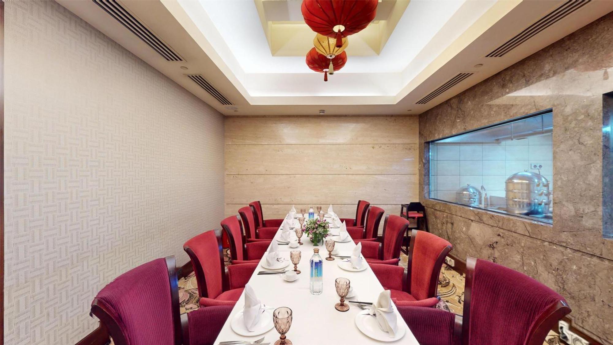 Radisson Blu Hotel, Hotel 5*