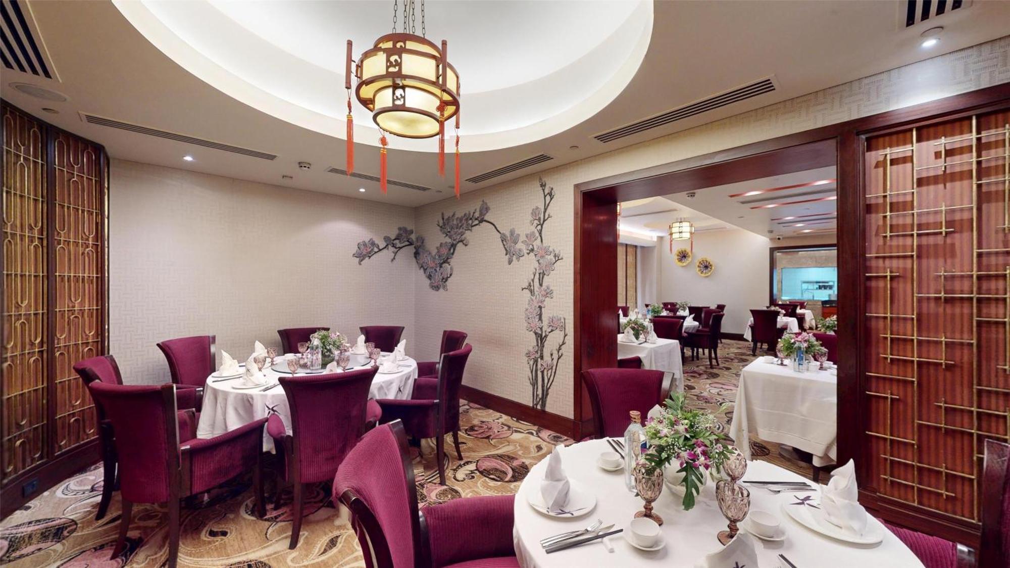 Hotel Radisson Blu Hotel, 5*
