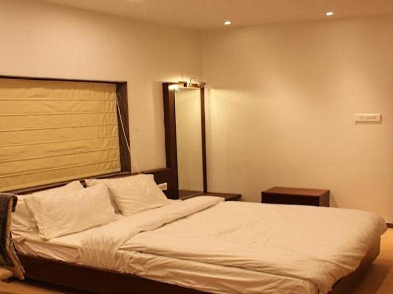 Fabhotel Loharker Ramdaspeth Nagpur