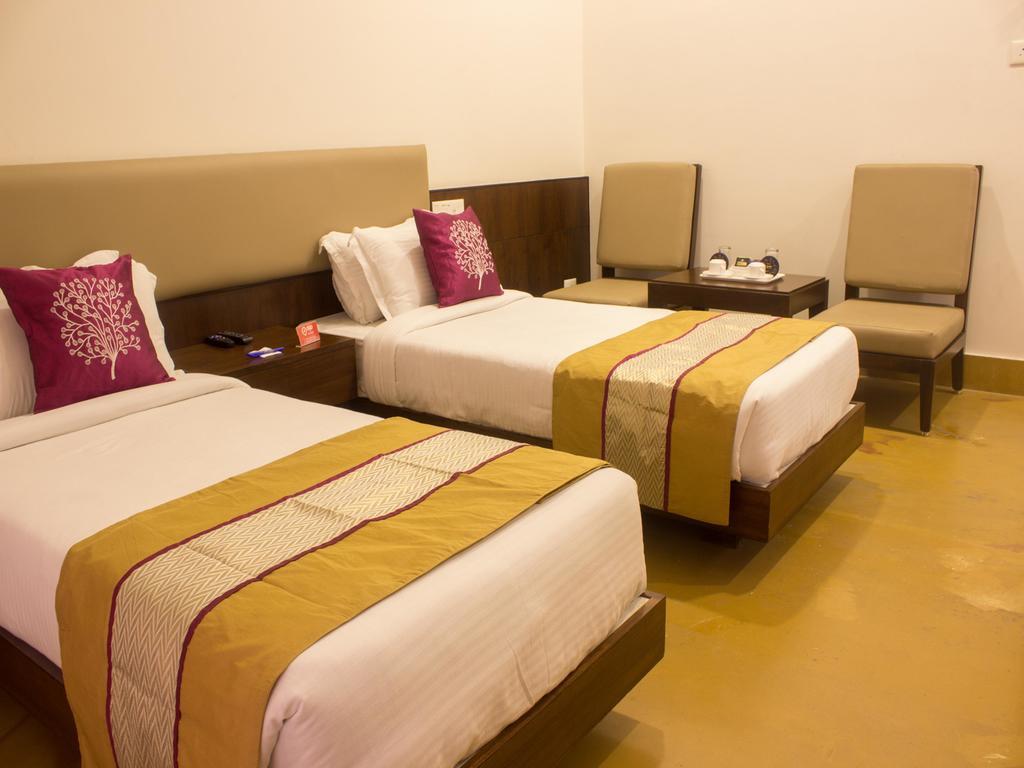 Hotel Oyo 1016 Heritage Embassy 3*