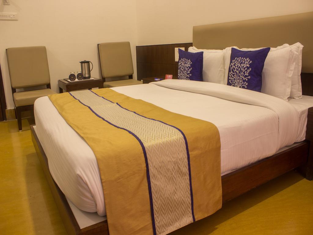 Hotel Oyo 1016 Heritage Embassy