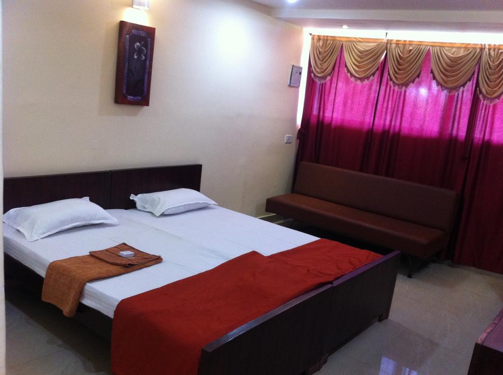 Hotel Aditya 3*