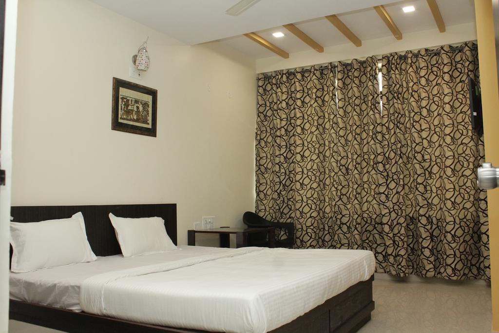 Oyo 2493 K P Nagpur