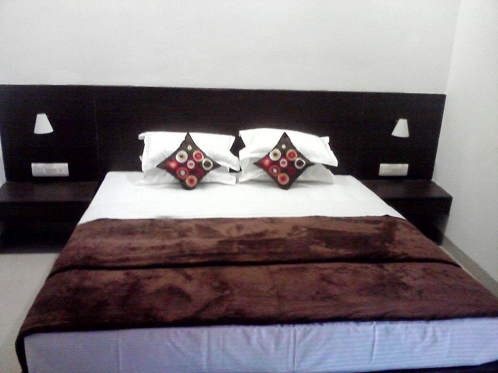 Hotel Woodlands 3*