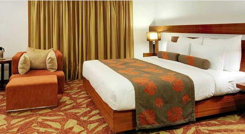 The Pride Hotel, 5*