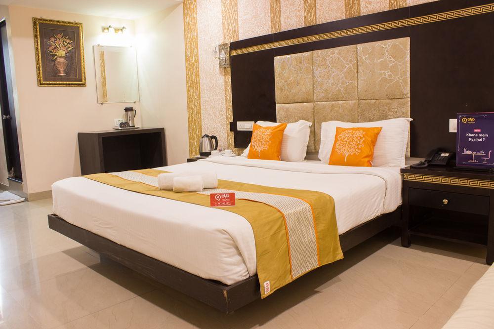Oyo Premium Ganesh Peth 3*