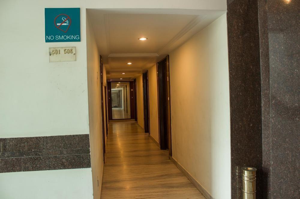 Oyo Premium Railway Station Hotel 3*