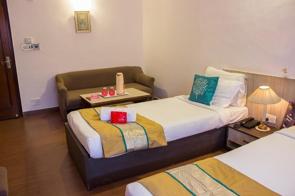 Oyo Premium Railway Station Hotel Nagpur
