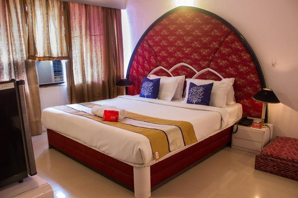 Oyo Premium Railway Station Hotel