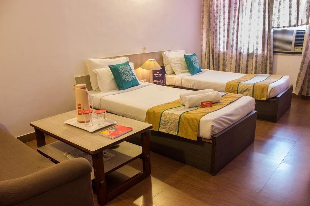 Oyo Premium Railway Station 3*
