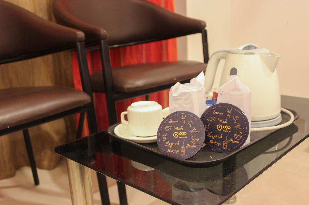 Oyo Premium Railway Station Hotel