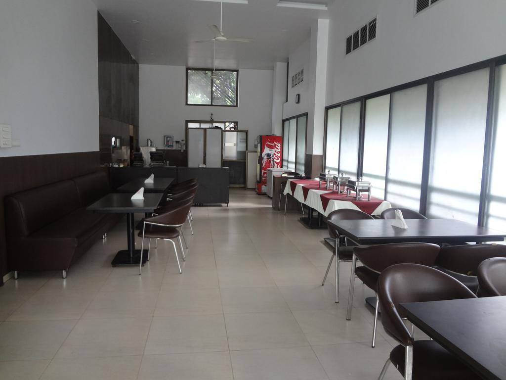 Hotel Adi Nagpur