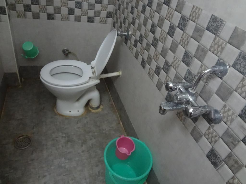 Chanakya Hotel