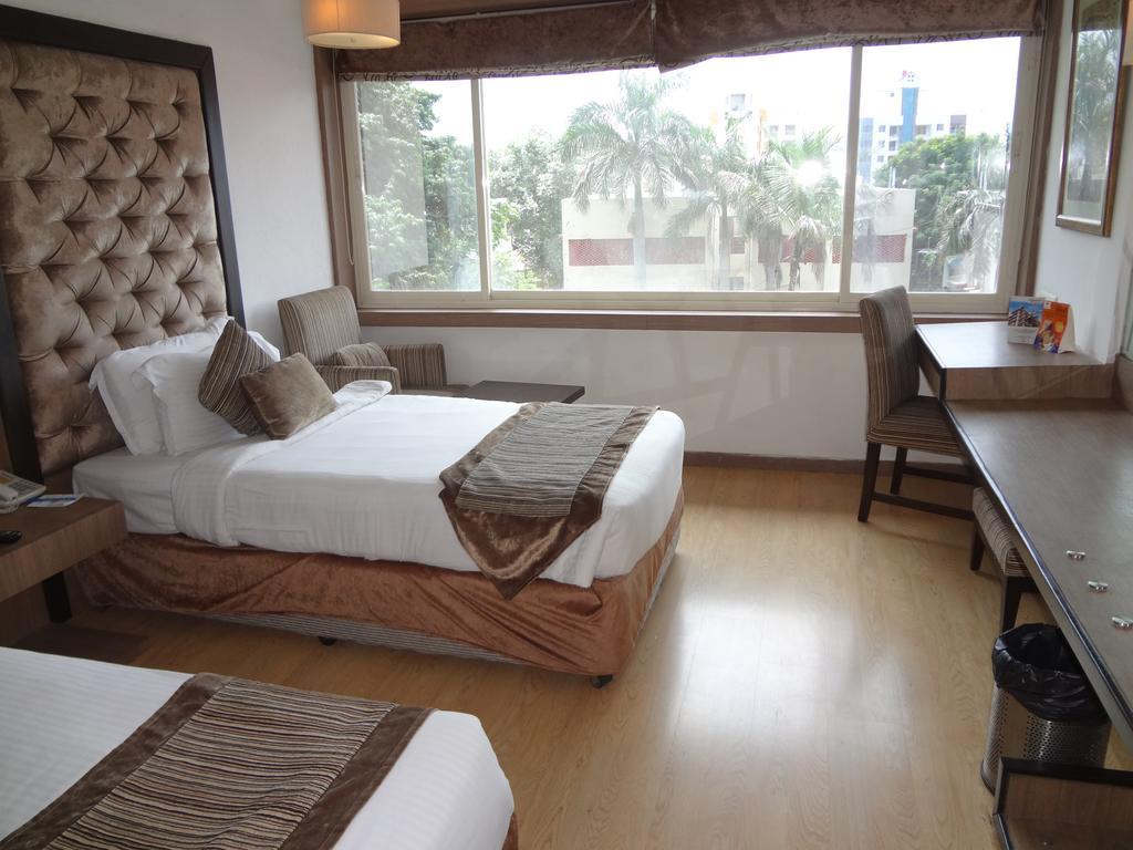 Hotel Airport Centre Point 3*