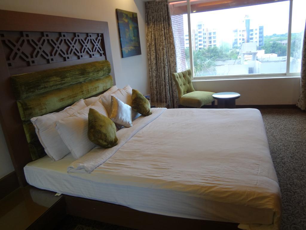 Airport Centre Point Hotel