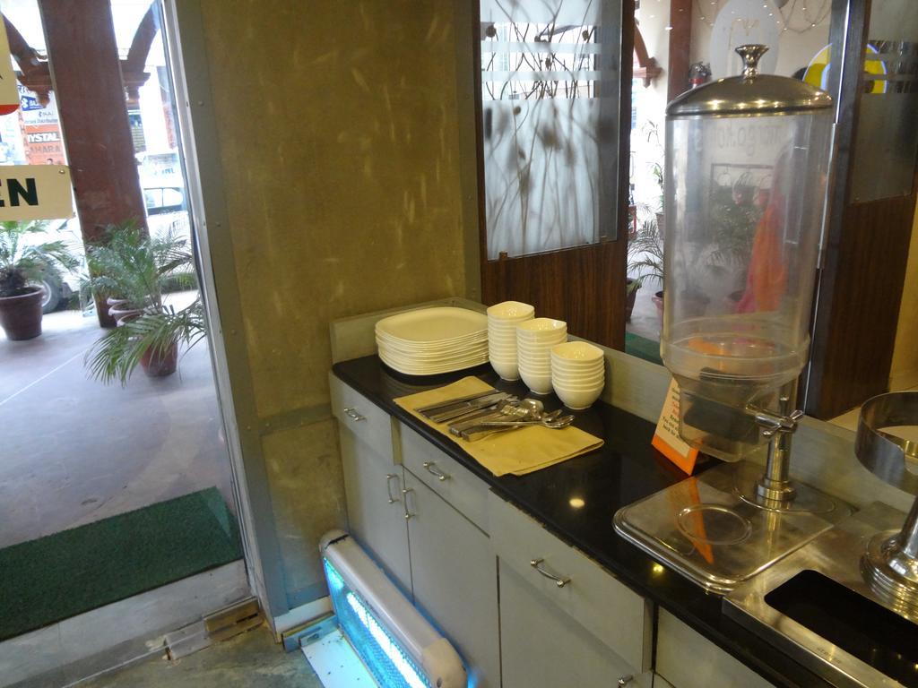 Hotel Mango Hotels, Nagpur