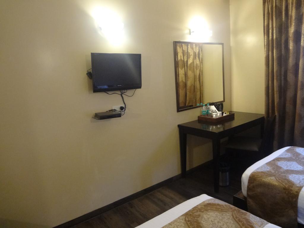 Mango Hotels, Hotel