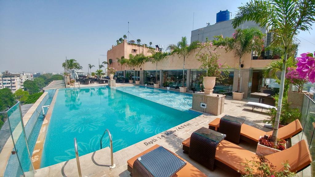 The Ashok 3*