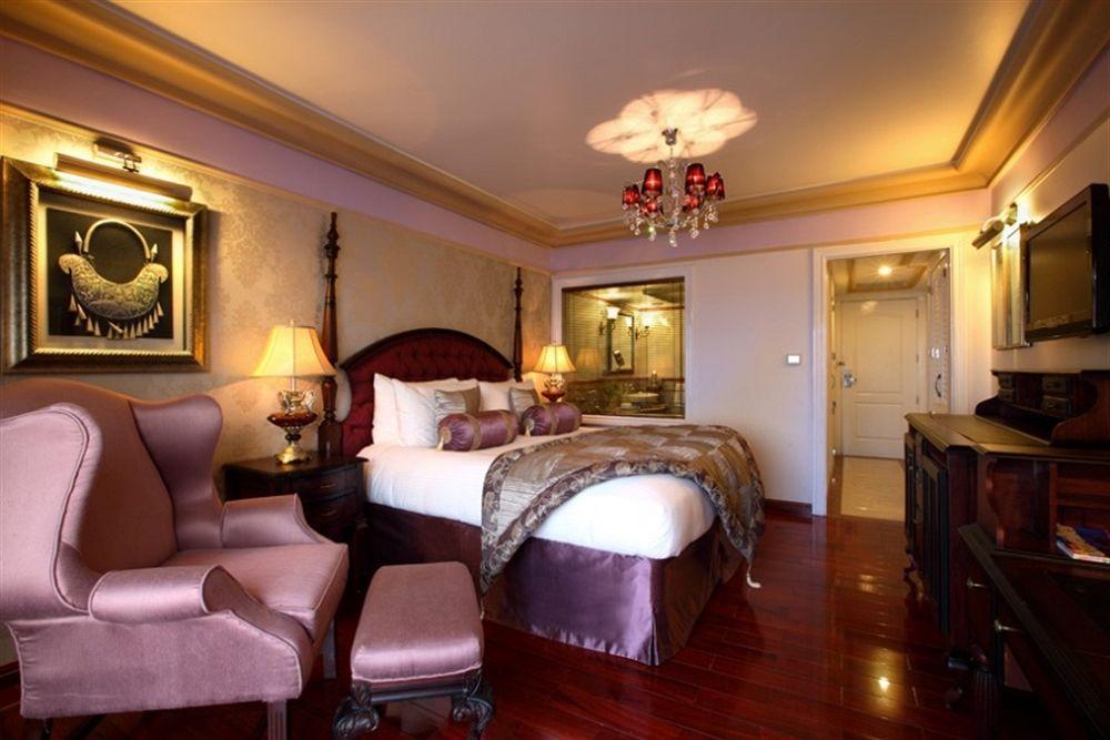 Tuli Imperial Hotel