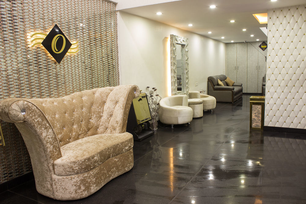 Collection O Orient Star 3* Nagpur